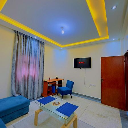 Quiet Central Home Near Beach - High Speed Wifi, Free Parking & Private Entry Agadir Exterior photo