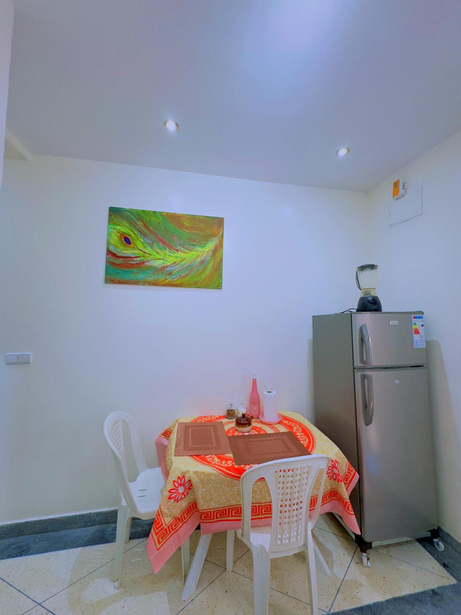 Quiet Central Home Near Beach - High Speed Wifi, Free Parking & Private Entry Agadir Exterior photo